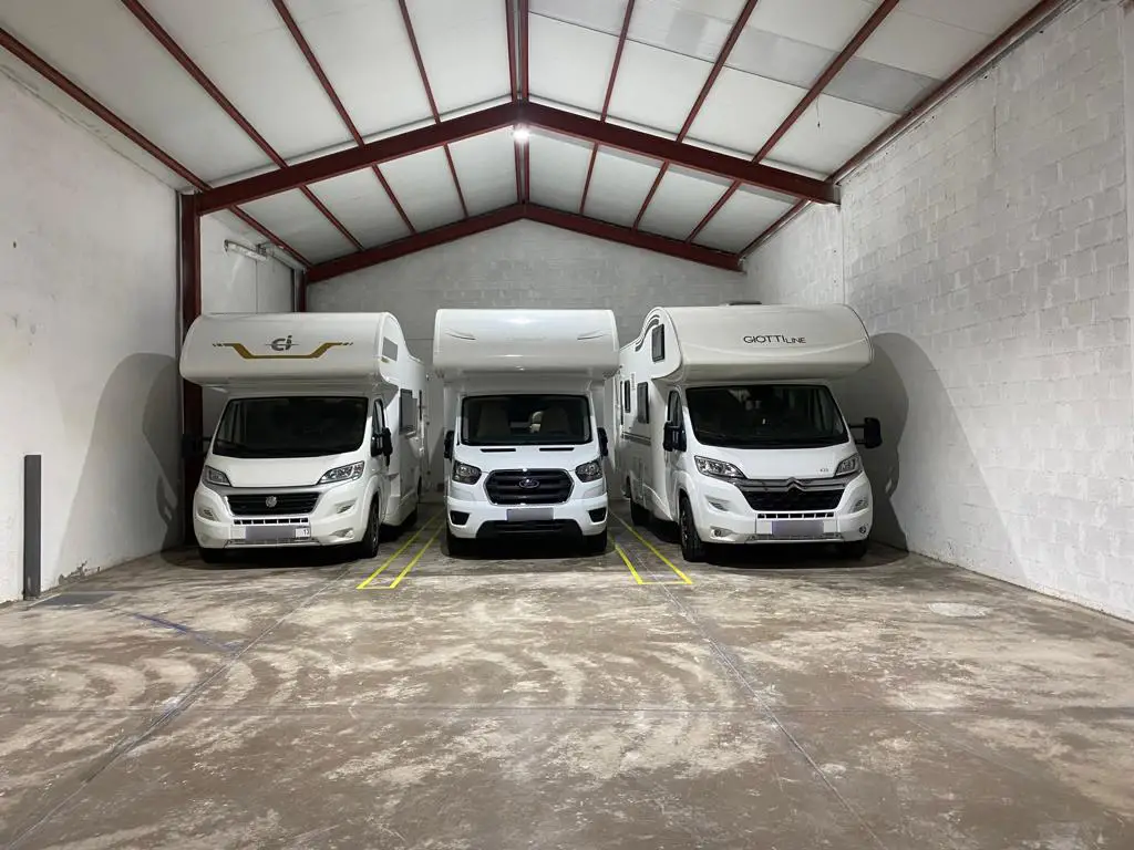 parking cubierto autocaravanas madrid 02